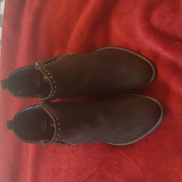 **BRAND NEW** Sonoma/Kohls Studded Ankle Boots - Picture 2 of 6
